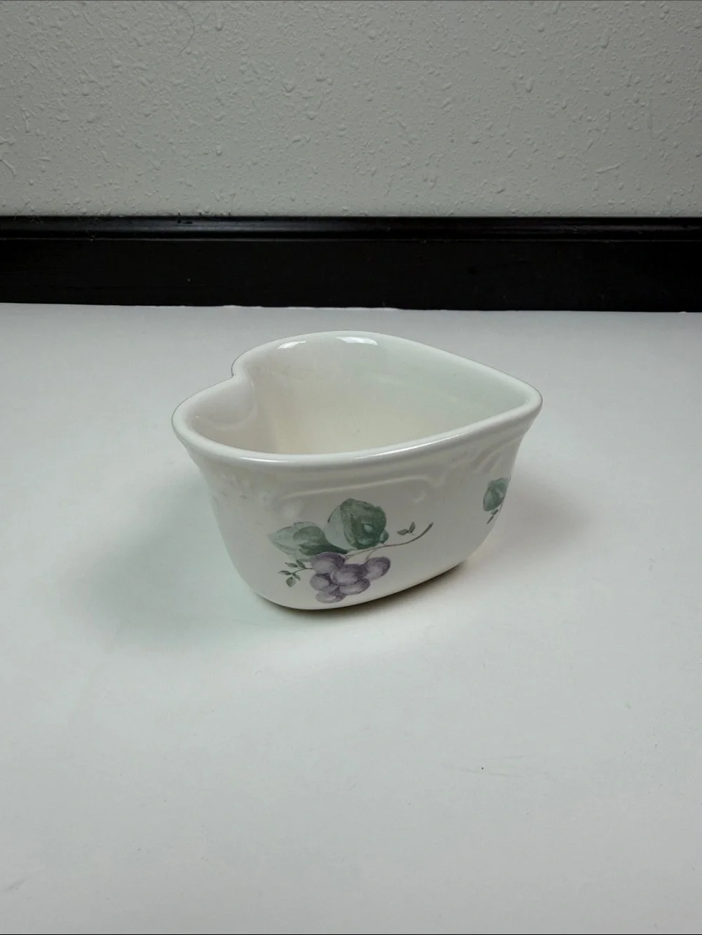 Pfaltzgraff Vintage Ceramic Heart Dish Grapevine Pattern Trinket Bowl Cottage
